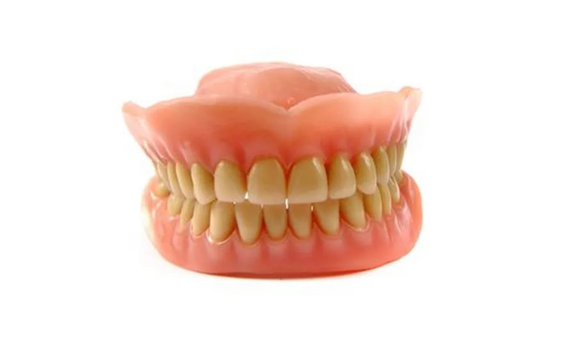 Co zrobić, żeby mieć białe zęby? Praktyczne wskazówki!